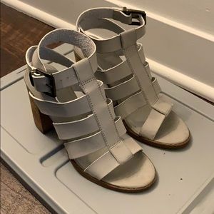 NEW UO urban outfitters grey heels size 6